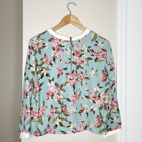 Forever 21 Floral Top - Picture 7 of 7